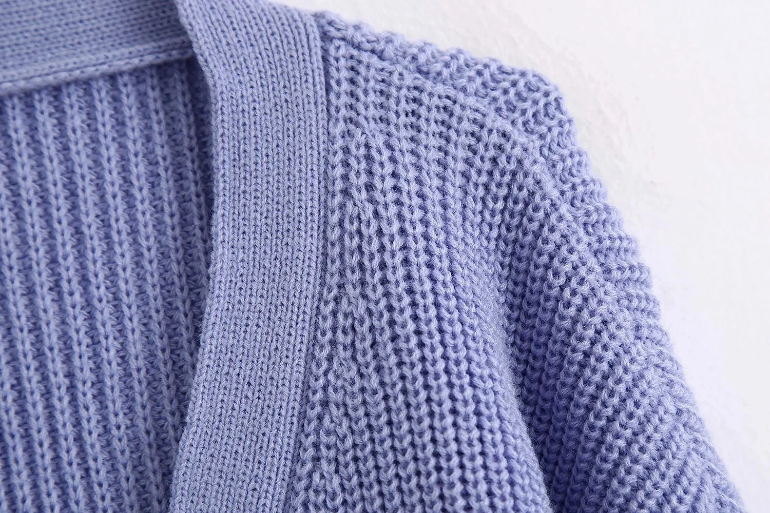 

Vintage V-Neck Long Sleeve Knitted Sweater Casual Loose Warm Button Elegant Cardigan Sweater Fashion Slim Long Sleeve Chic Tops