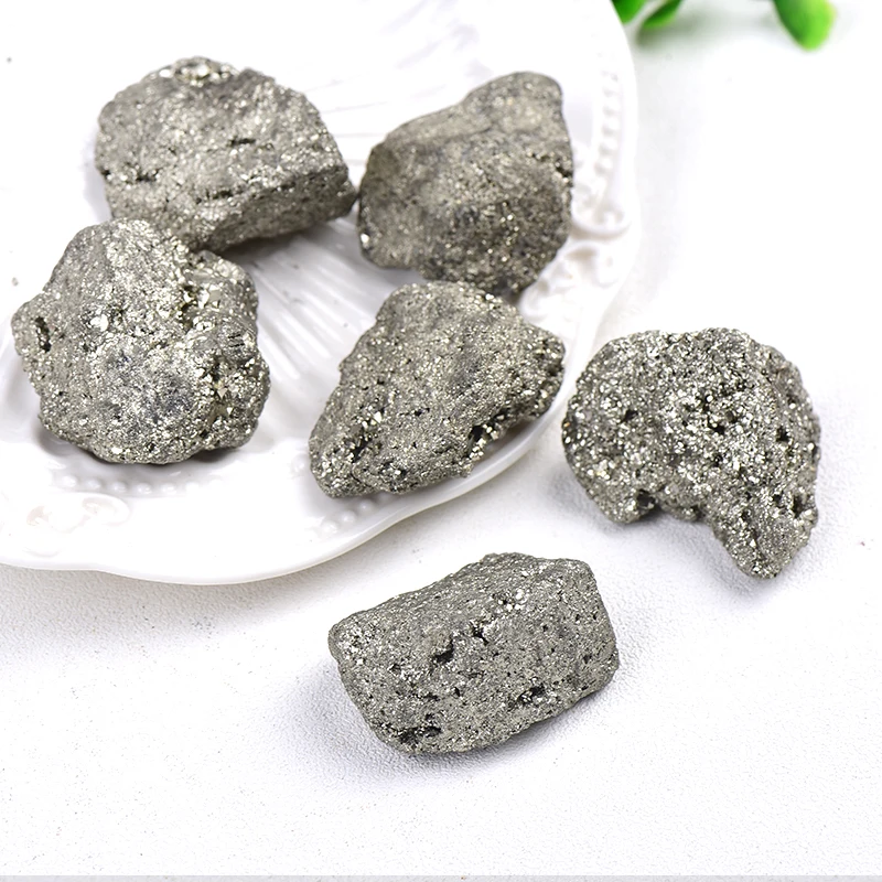 

100% Natural Pyrite Chalcopyrite Ore Irregular Original Mineral Iron Rough Mineral Healing Energy Stone Home Aquarium Decor 1PC