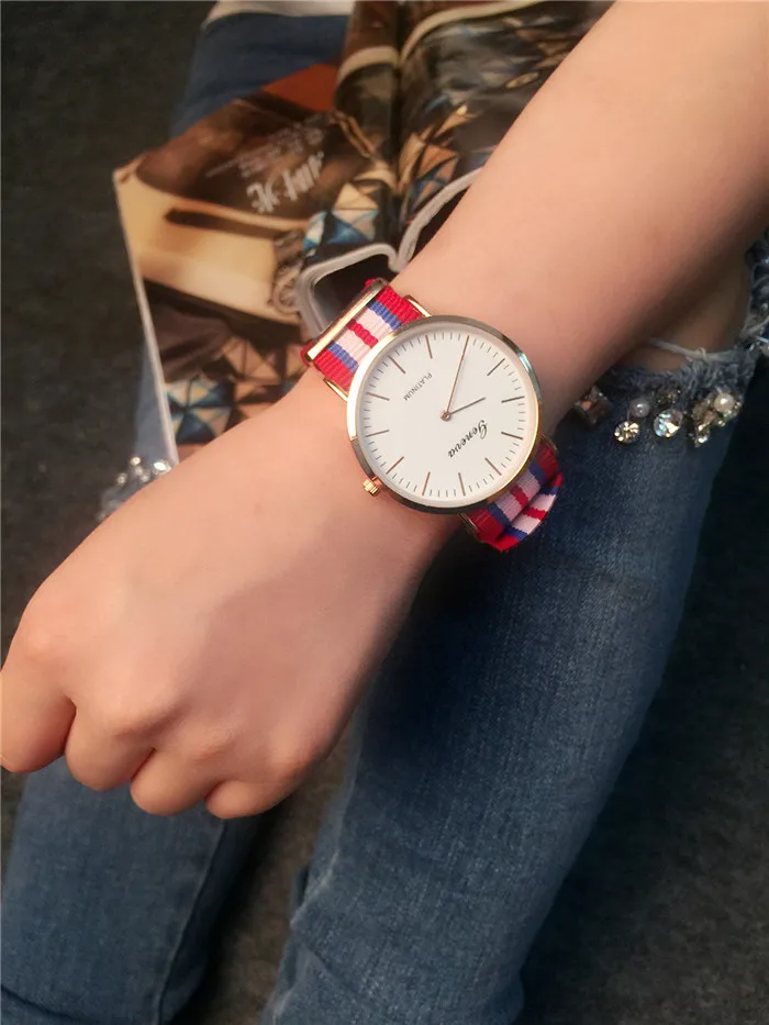 

Reloj Mujer Men Watches Fashion Stripe Nylon Band Women Watch Luxury Brand Unisex Quartz Wrist Watch Lady Watch Zegarki Meskie