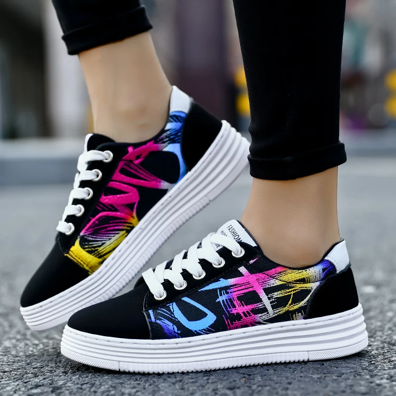 

New Men Sneakers Casual Shoes Men Lovers Printing Fashion Flat Tenis Masculino Colorful Graffiti Vulcanized Shoes Zapatos Hombre