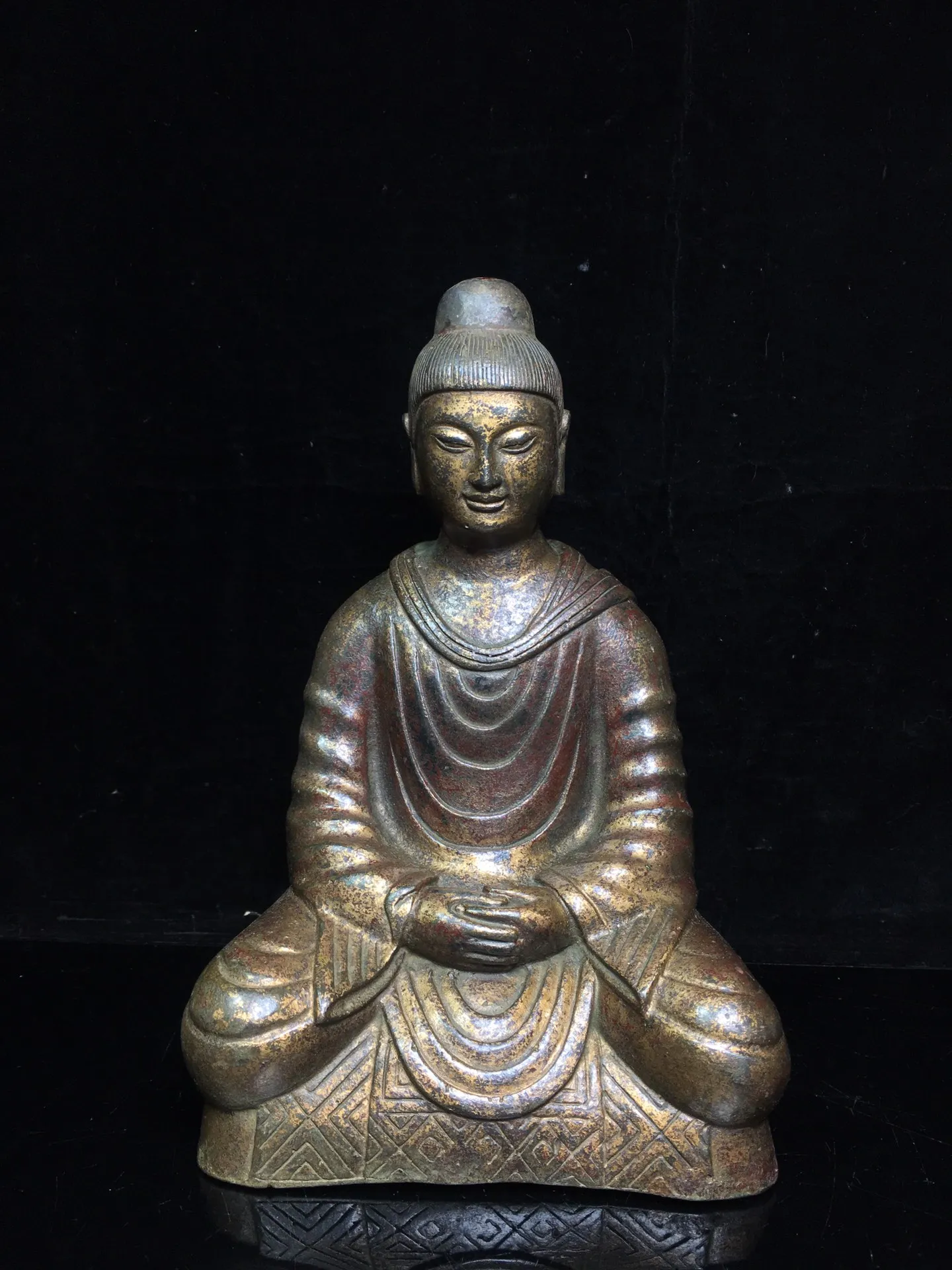 

9"Tibetan Temple Collection Old Bronze Cinnabar Lacquer Northern Wei Buddha Sakyamuni Enshrine the Buddha Ornaments