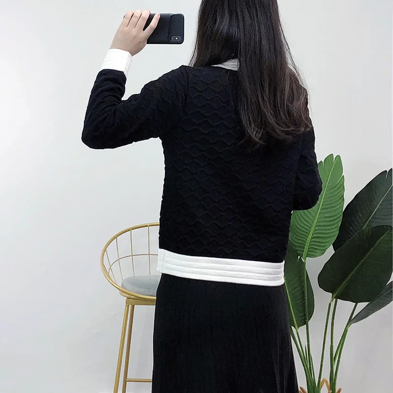 

Knitted Cardigan Women Tops Casual Outerwear Pockets Single Breasted Long Sleeve V-neck Female Sweater T62002