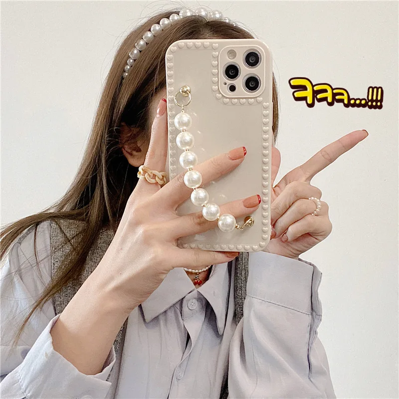 

Fragrant wind pearl hand chain applicable iPhone12 phone shell Apple 11pro max 8 xs all-inclusive soft phone case