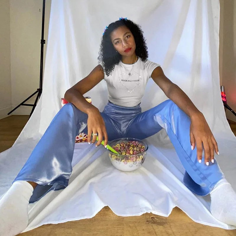 

Chic Fashion Aesthetic Print 2021 Summer T-Shirt Slim Round Neck Blue Y2K Crystal Cropped Top Tees Streetwear