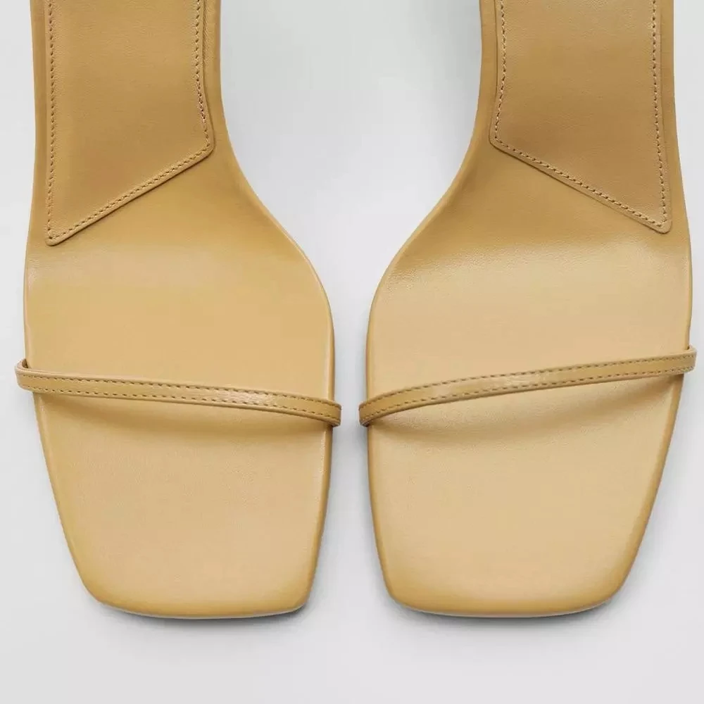 

Summer New Rome Sandals Women One word Buckle Hihg heel Lady shoes Square toe Ankle Strap Women Pary Shoes