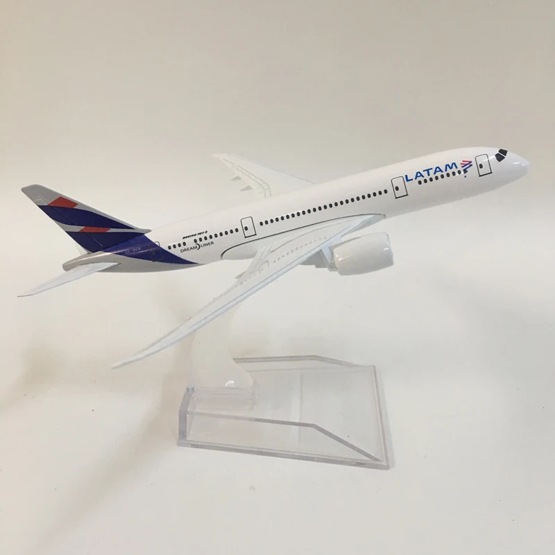 16 см сплав металла латам AIR TAM Airlines Boeing 787 B787 Airways модель самолета Модель самолета W Стенд самолет подарок