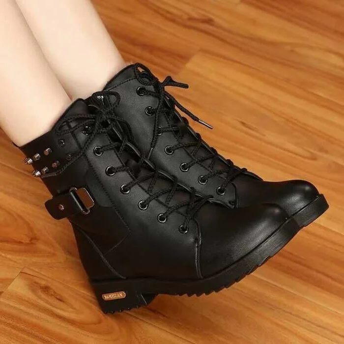 

Autumn and winter new boots female students medium boots Korean Short Boots tide flat bottom female leather boots