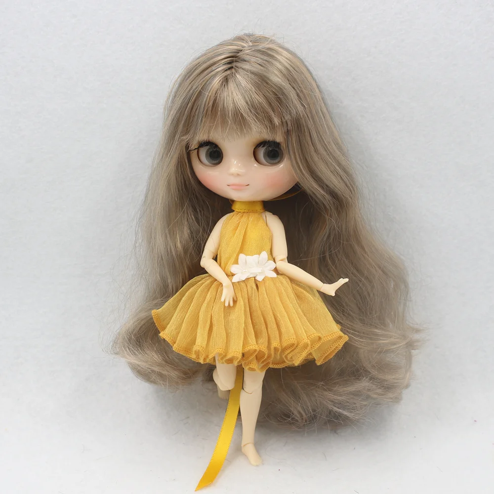Кукла ICY DBS Middie Blyth серия No.2240/9016 коричневые смешанные серые волосы с челкой