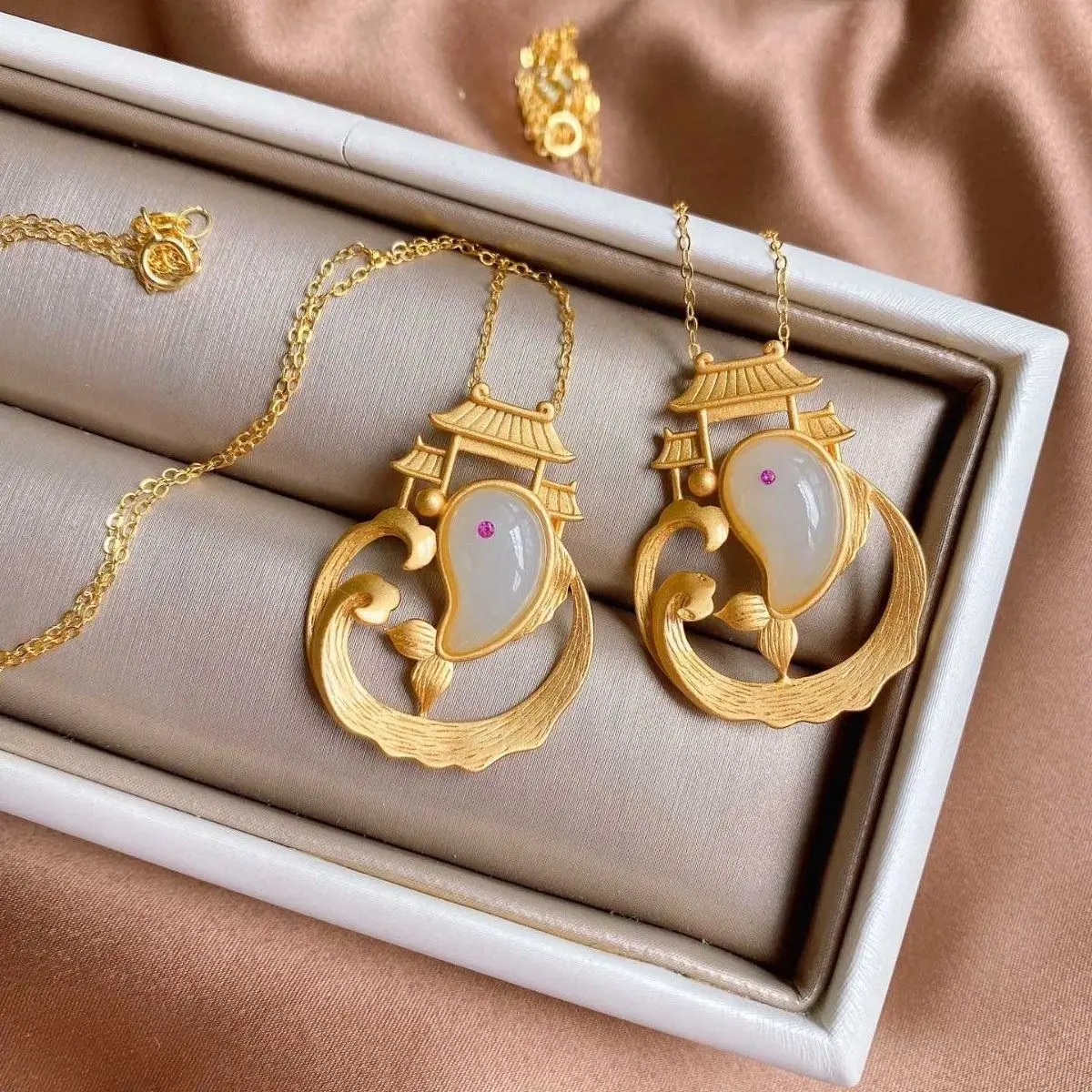 Новый Серебряный инкрустированные (Hetian) нефрита подвеска с белым нефритом