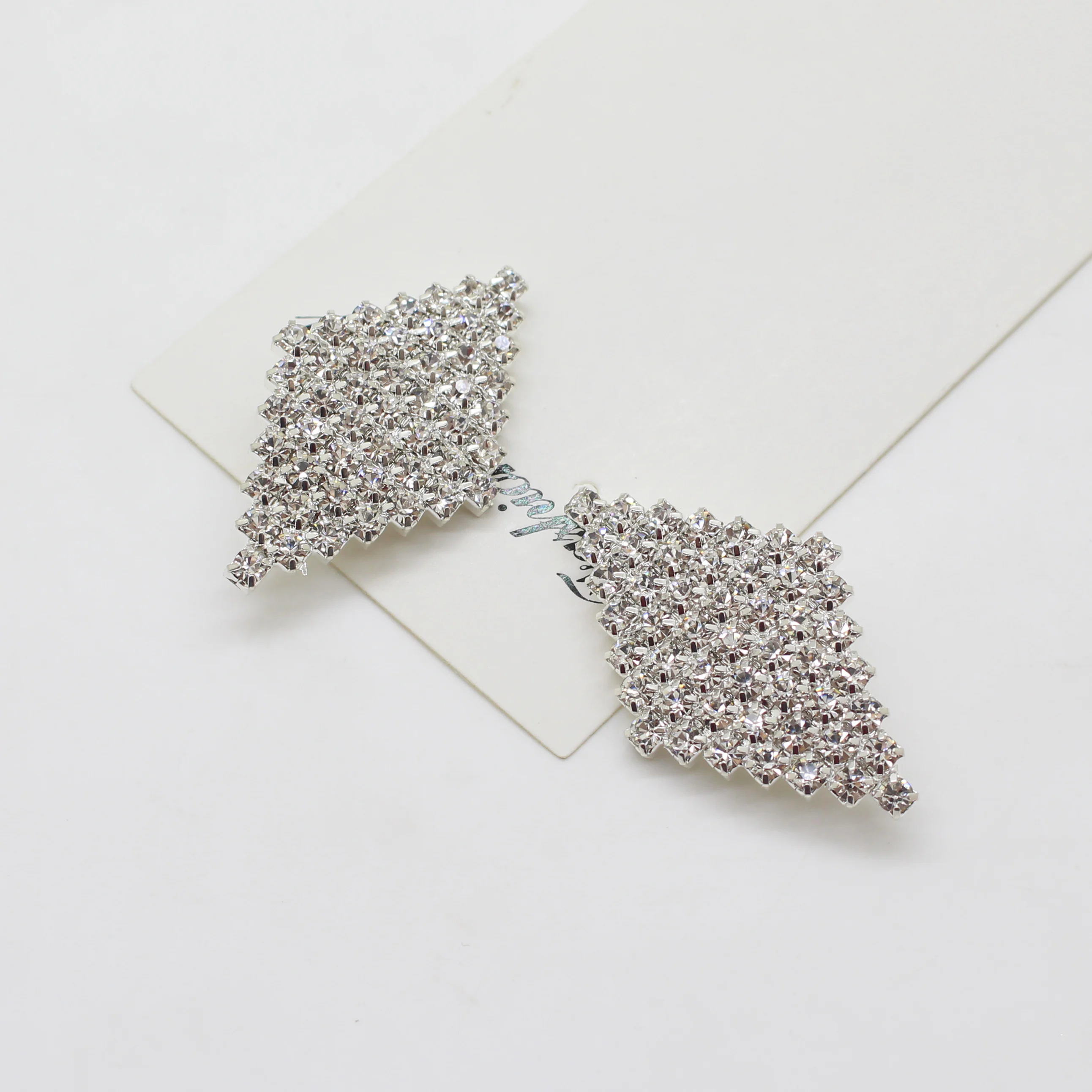 Брошь с кристаллами 26 х45 мм 5 шт.|Пуговицы| |