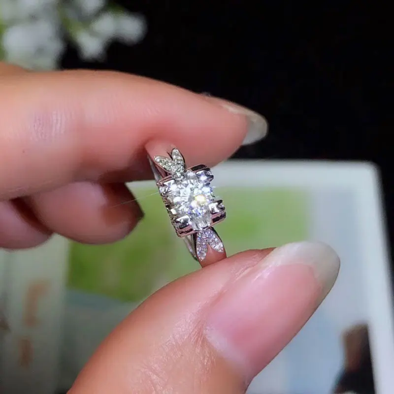 Кольцо из серебра 925 пробы с муассанитом карата|Кольца| |