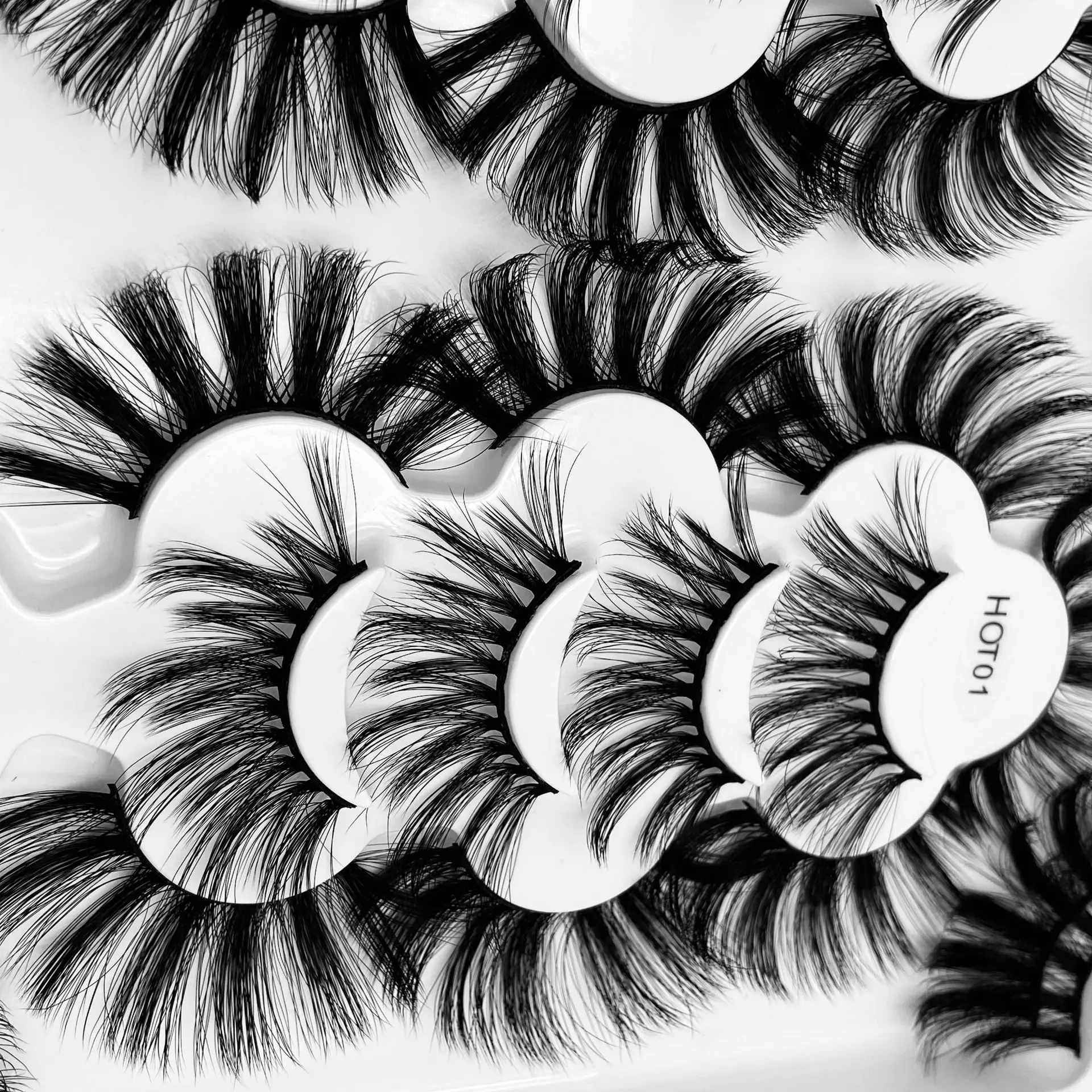 

18pairs Natual Mink Eyelashes 25mm 8D Mink Lashes Bulk Dramatic Volume Eyelashes Extension Wholesale False Eyelashes Eye Makeup