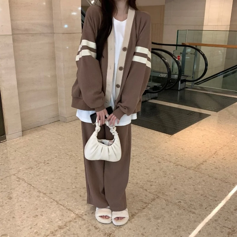 

Шикарный модный кардиган для женщин, костюм для отдыха, Женское пальто на раннюю осень, новинка 2021, брюки с широкими штанинами, комплект из д...