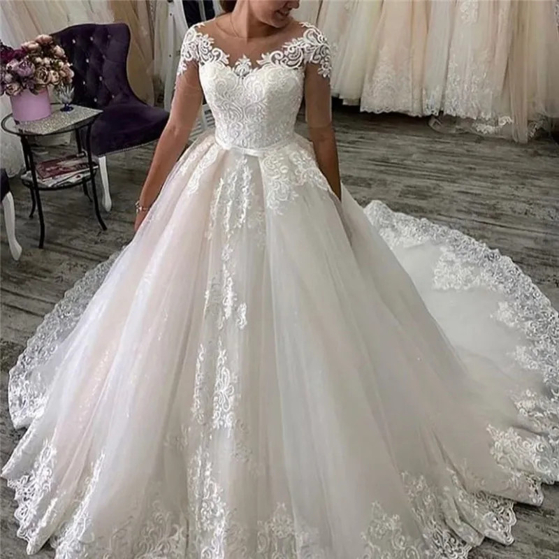 

Custom Made 2021 New Design Wedding Dress Ball Gown Tulle Lace Appliques Elegant Plus Size Bridal Wedding Gowns EY40
