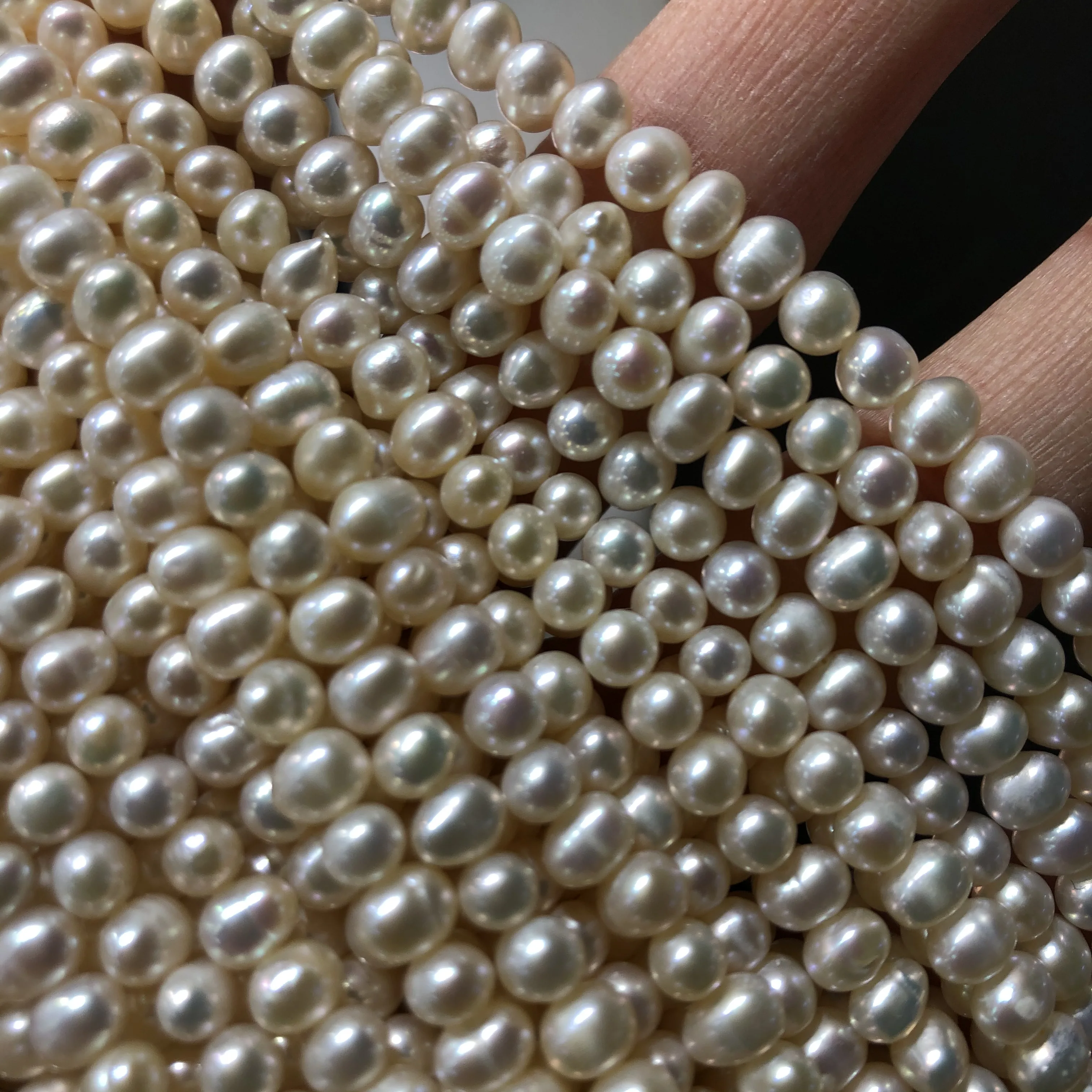 

Оптовая продажа 4-5 мм большой белый оранжевый фиолетовый цвет свободная пресной воды Жемчужное ожерелье из натурального жемчуга нитка строка 38 см длиной 10 шт./лот