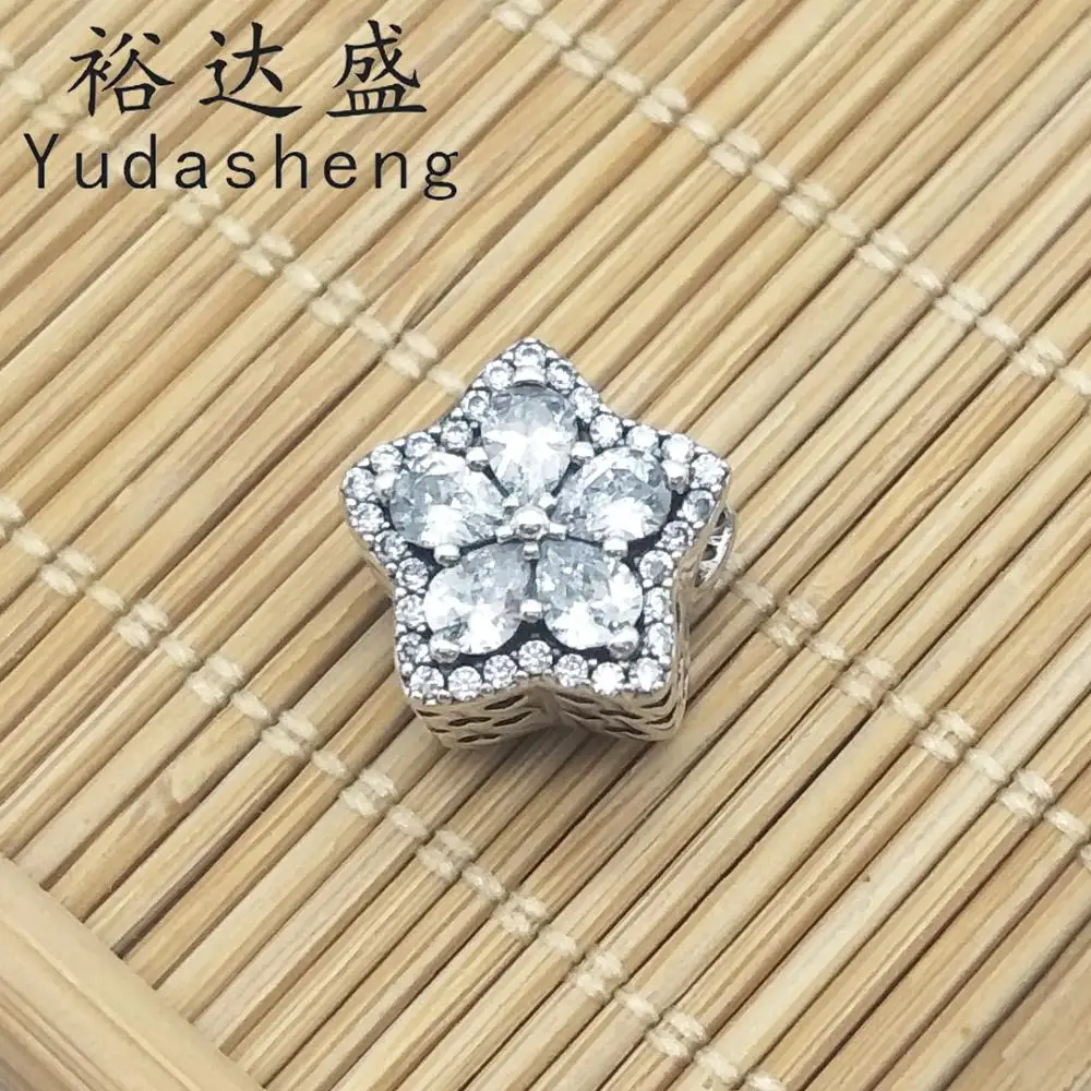 

925 серебряные Сверкающие Снежинки паве очаровательные полые сердца узор на боковом центре инкрустированные бусины