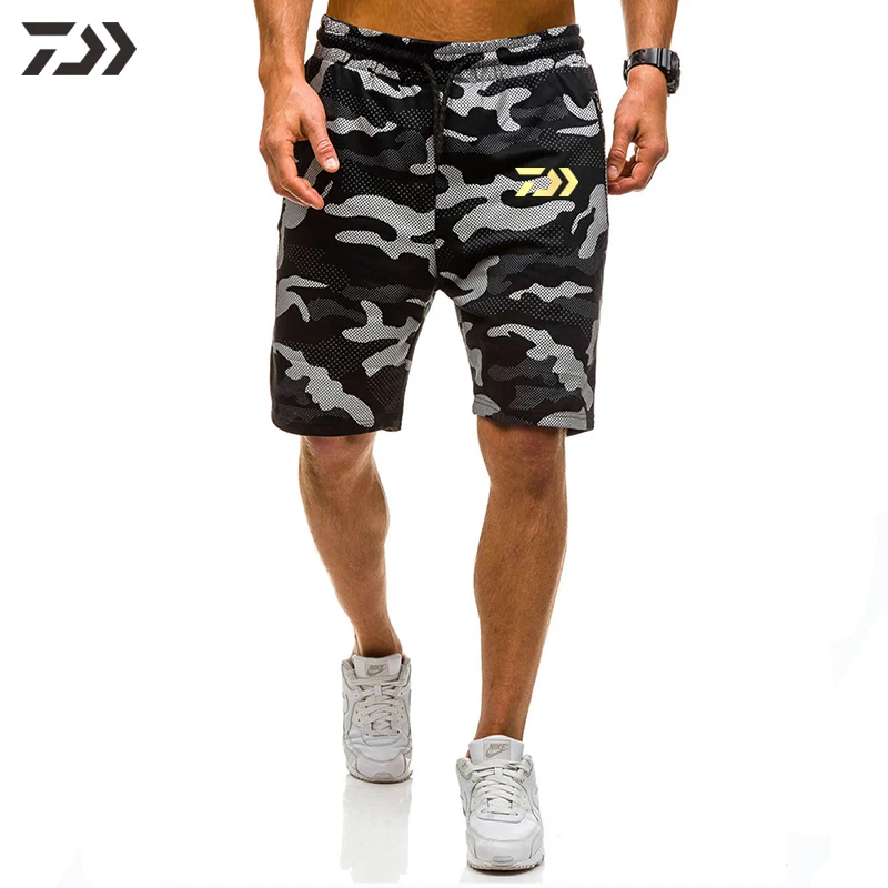 

Daiwa Fishing Trousers Camouflage Summer Outdoor Short Pants Breathable Fishing Shorts Quick Dry Sports Fishing Clothing Trouser