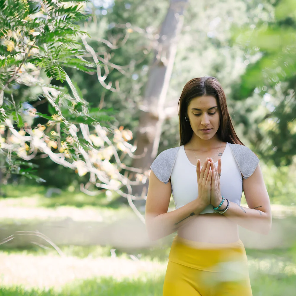 

1pc Warm Shoulder Brace Bamboo Charcoal Shoulder Support for Sports Fitness