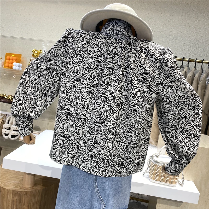 

Brand Original Design 2021 New Light Ripe Style Wavy Lace Shirt With Puffy Sleeves Loose Style Top
