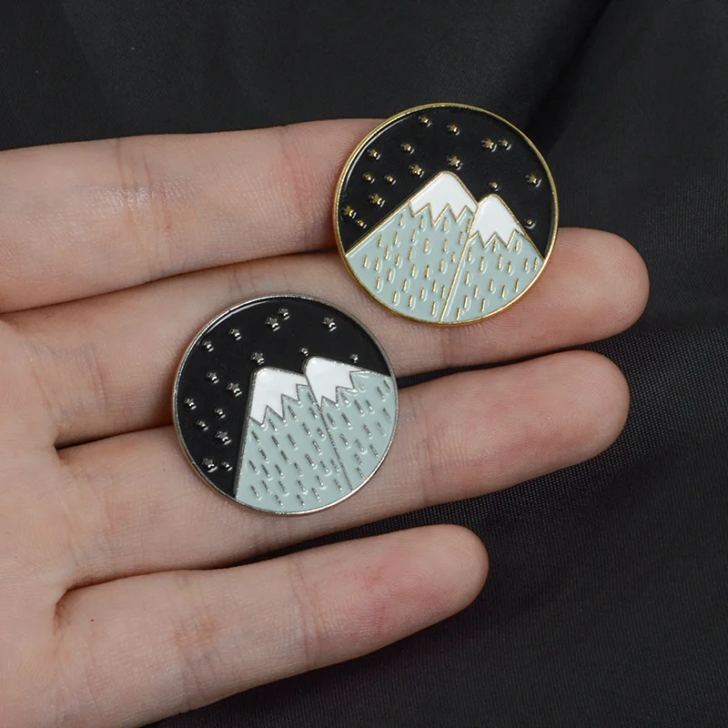 Изысканная круглая горная брошь Nightscape оптовая продажа Студенческая украшение