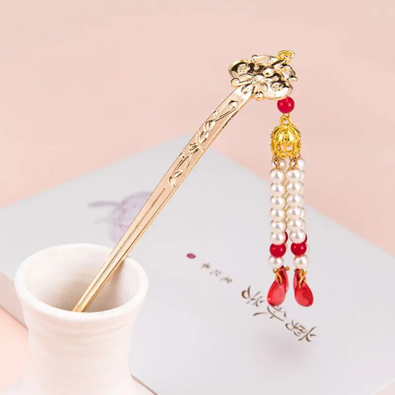 

Vintage Metal Hair Stick with Tassel Hair Bun Chopstick for Women