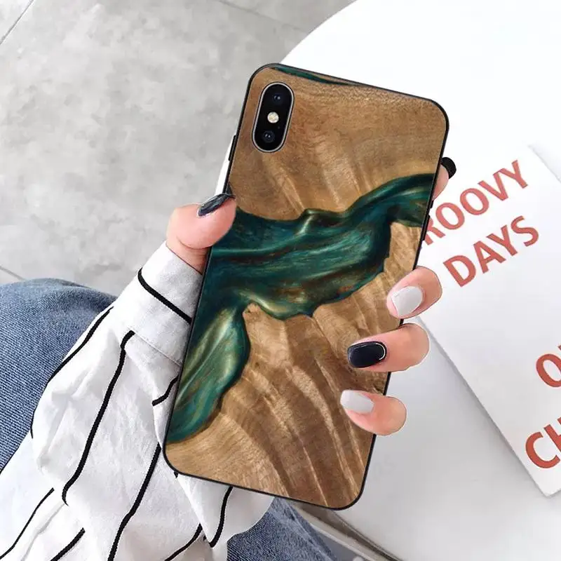 

Traveler Protective Wood Resin art Phone Case for iPhone 11 12 pro XS MAX 8 7 6 6S Plus X 5S SE 2020 XR mini