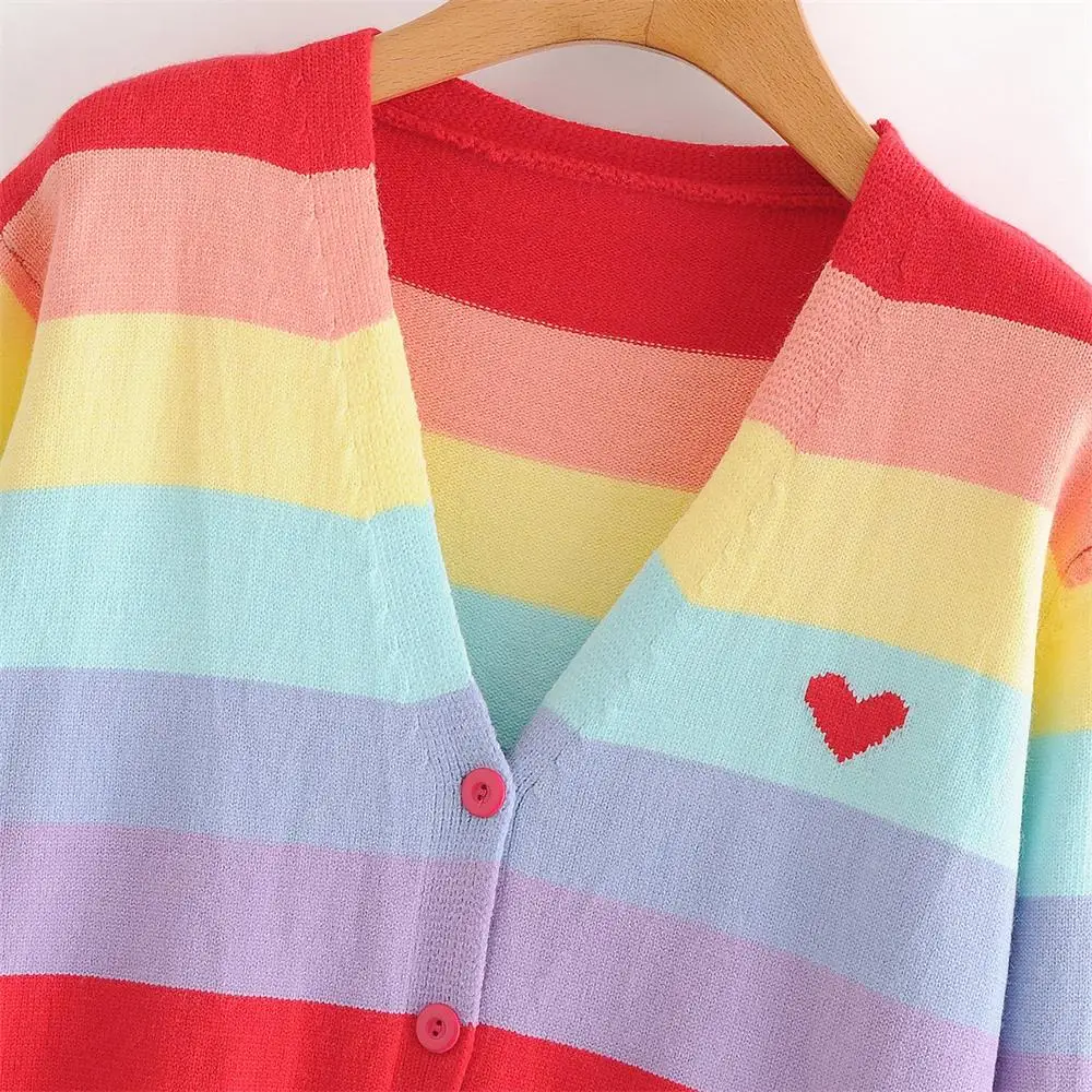 

2020 early autumn new fashion v-neck rainbow striped top all-match loose and thin knitted cardigan