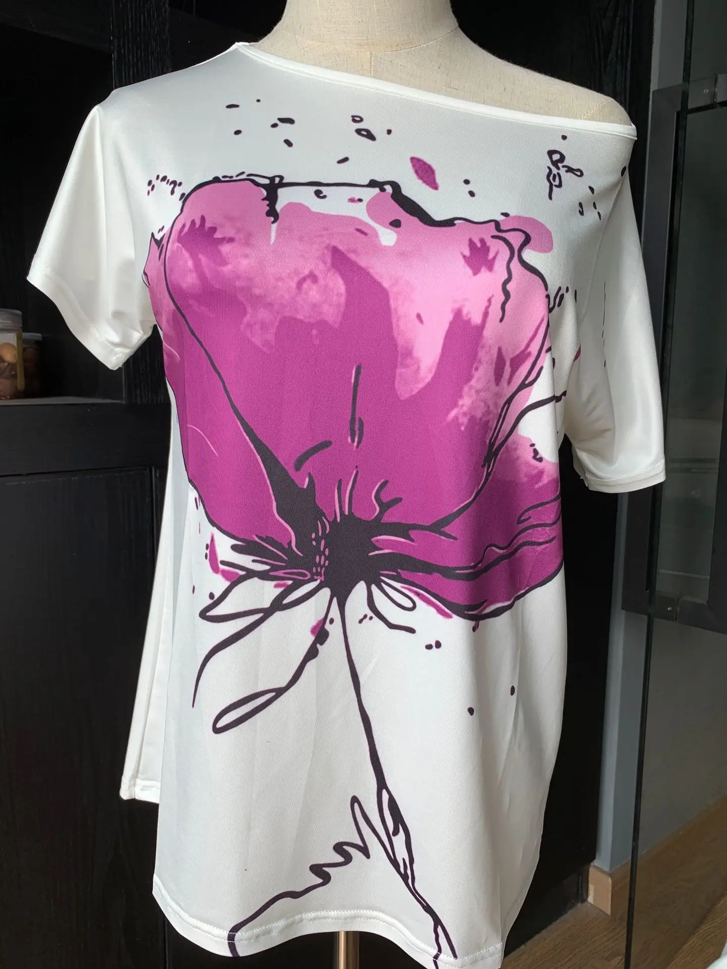 Большие размеры S-3XL розовый принт большие цветы свободная летучая мышь футболка