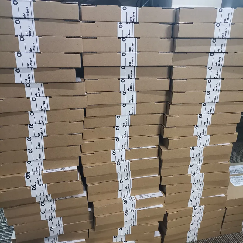 100 шт. LA E65F LAE65F PLCC-4 общий анод 3528 50mA 2 15 V 6275mcd 617NM желтый красный ла E65F-CBEA-24-3A4B-Z Угол