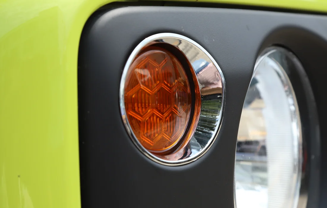 

ABS Front Turn Signal Light Lamp Cover Trim Kit For Suzuki Jimny 2019-2020