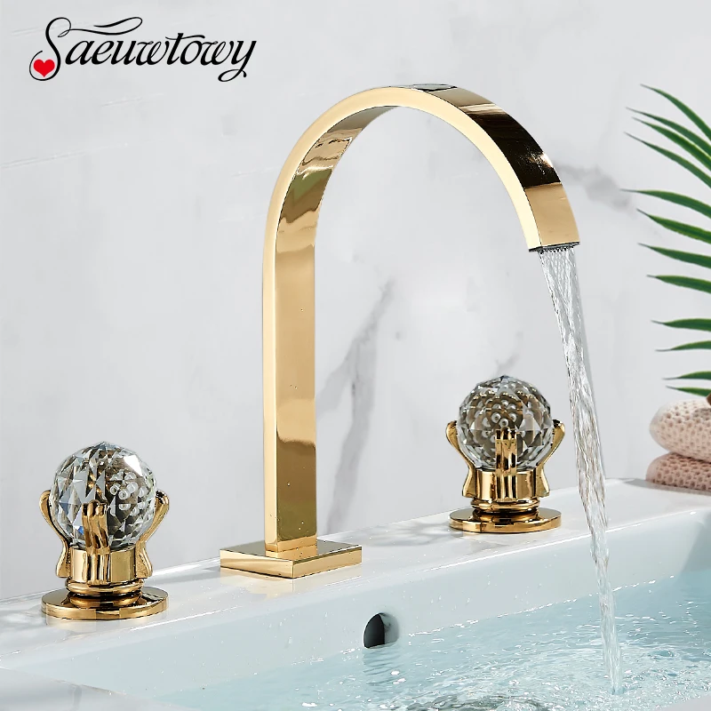 Золотистый смеситель для раковины горячей и холодной воды с тремя отверстиями