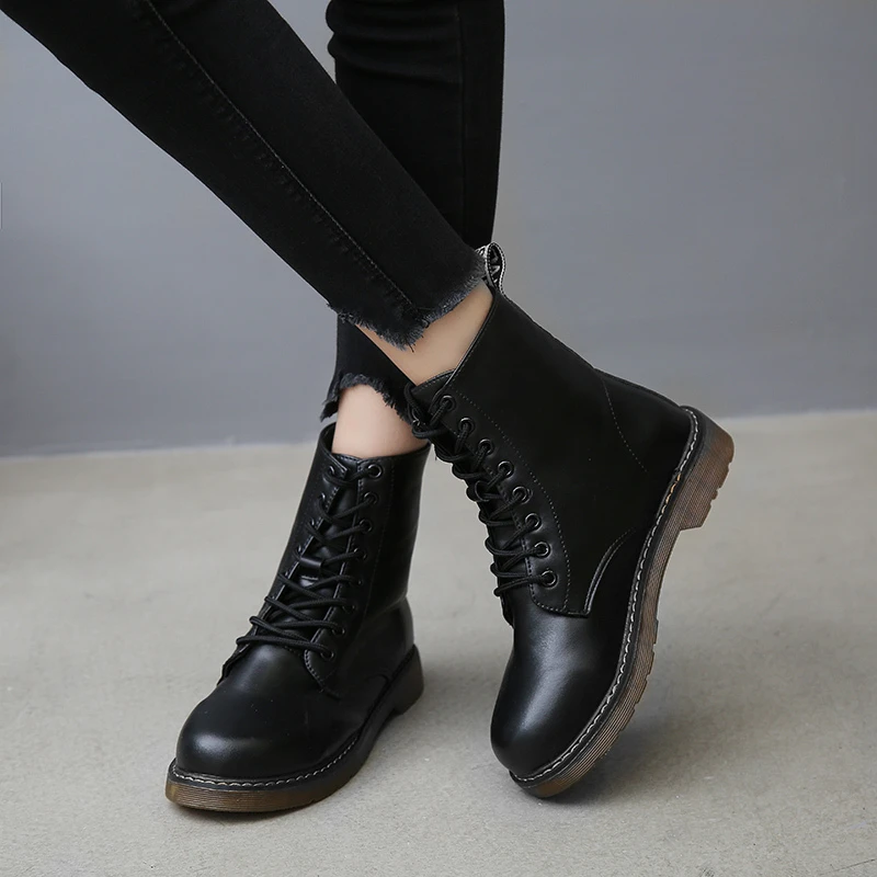 

2021 new Size 35-40 Flat Platform Boots Women Shoes Autumn Winter Fur warm Round Toe Lace-up Leather Boots Ladies Shoes