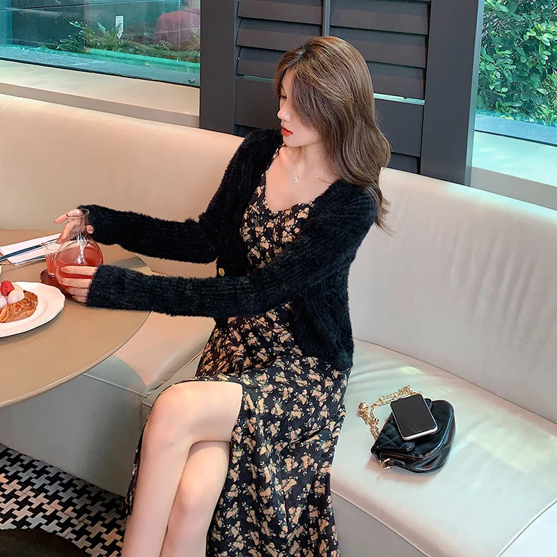 

Женская трикотажная рубашка с длинным рукавом и V-образным вырезом