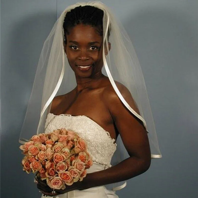 Фата свадебная Однослойная с гребнем простая короткая Тюлевая для невесты