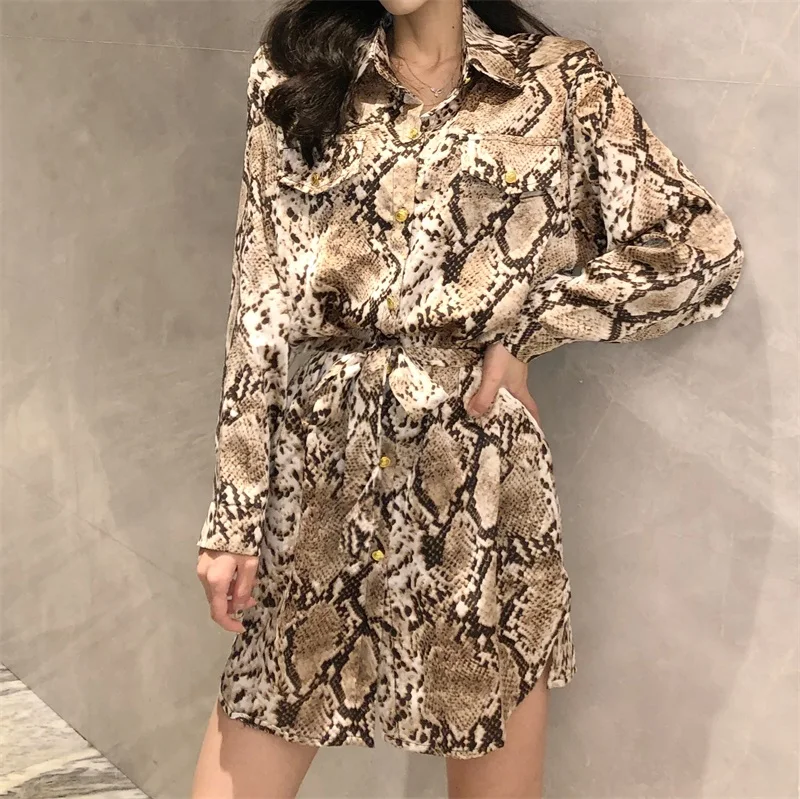 Блузка женская с отложным воротником модная пикантная Свободная рубашка длинным