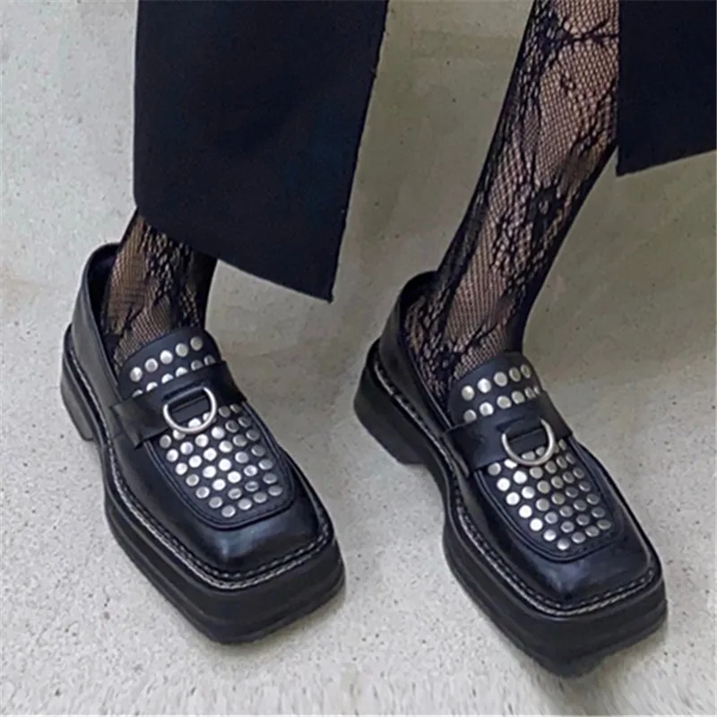 

Rivets Studded Flat Shoes Woman Retro Leather Loafers Thick Sole Platform Creepers Square Toe Flats Espadrilles Dress Shoes