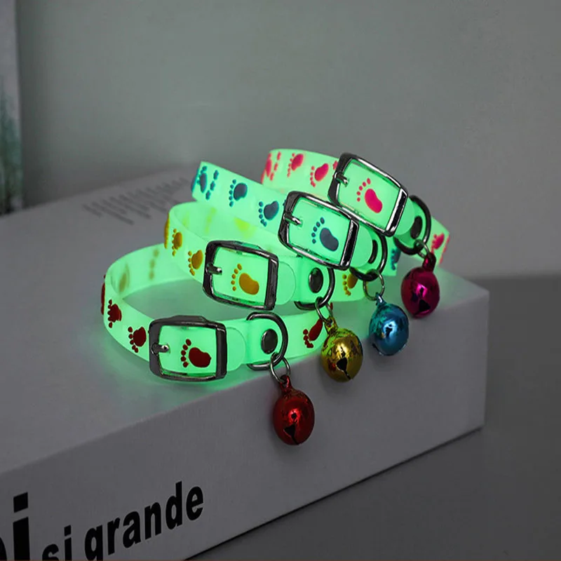 Pet Glowing Collars with Bells Glow At Night Dogs Cats Necklace Light Luminous Pets Anti Lost Fluorescence Cat Dog Supplies Hund