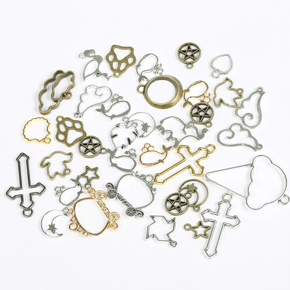 

50g 100g DIY Metal Mixed Animals Frame Charms Pendants for Epoxy Resin Silicone Mold Geometric Jewelry Accessories Making