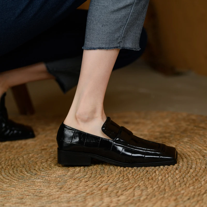 

Women Flat 2021 Genuine Leather Sneakers Square Toe Slip On Oxford Loafers Flats Platform Brogues Ladies Summer Gladiator Shoes