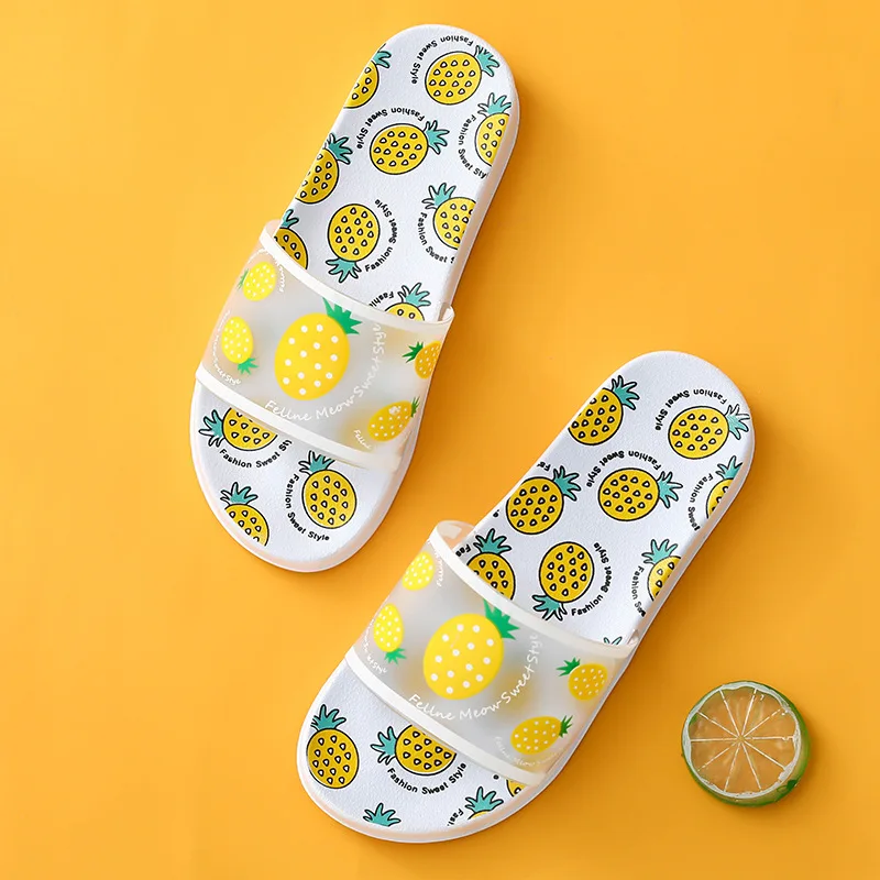 2020 новые летние туфли женские шлепанцы с изображением героев мультфильмов