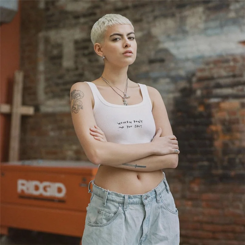 

Облегающий вязаный женский топ с вышивкой и надписью, обтягивающий уличный топ с открытым животом для женщин