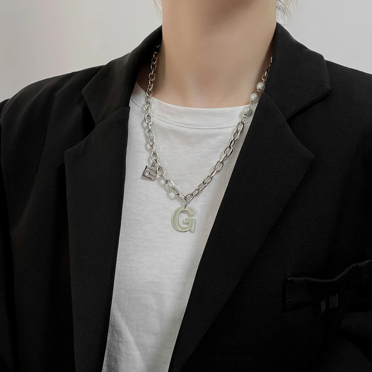 

Moloye 2021 Letter G New Trendy Brand Fashion Accessories Personality Hip Hop Pearl Necklace Female Ins Niche Design Sense