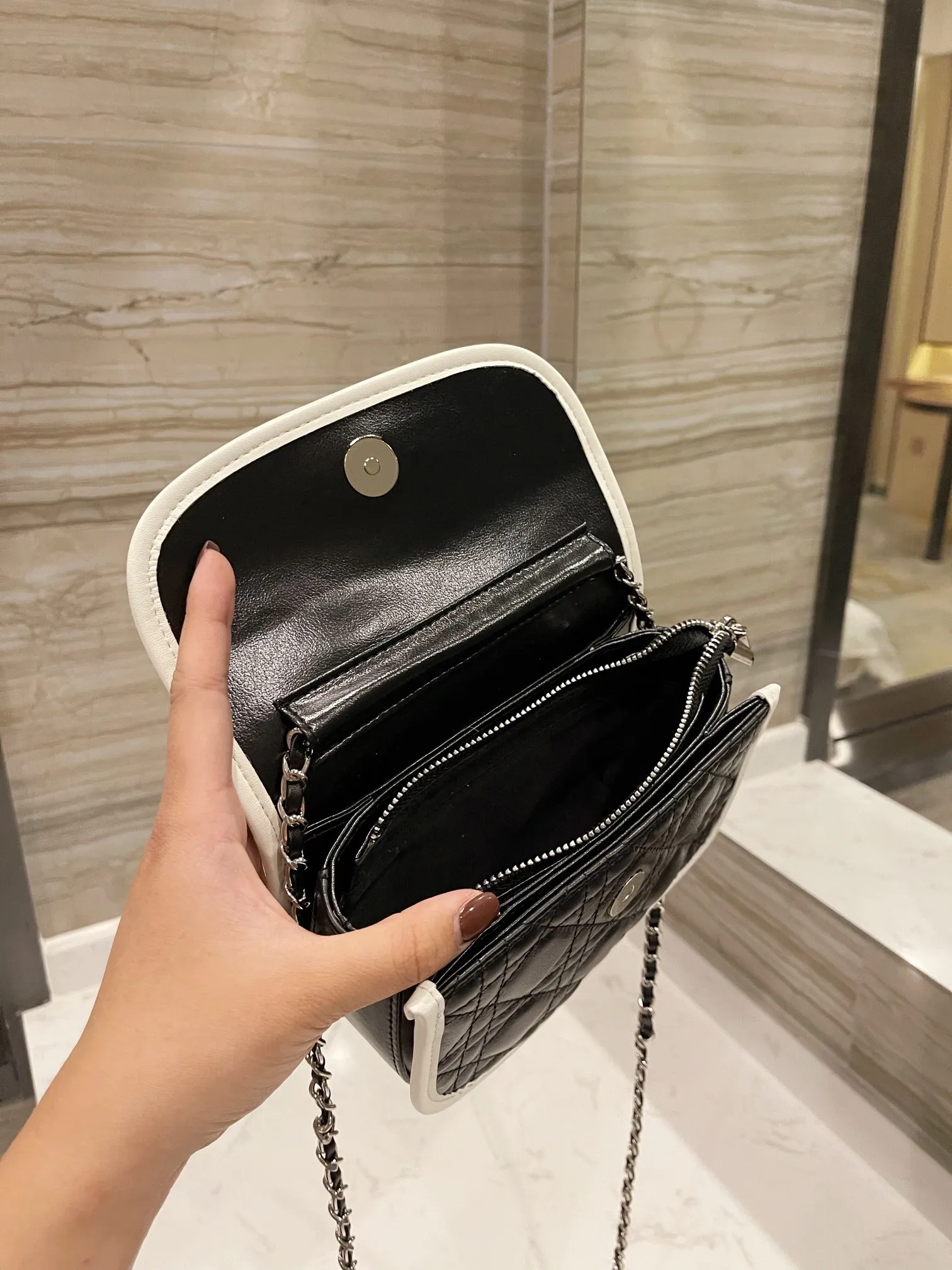 

2021 new summer chain shoulder bag personality flap envelope bag fashion rhombus small square bag
