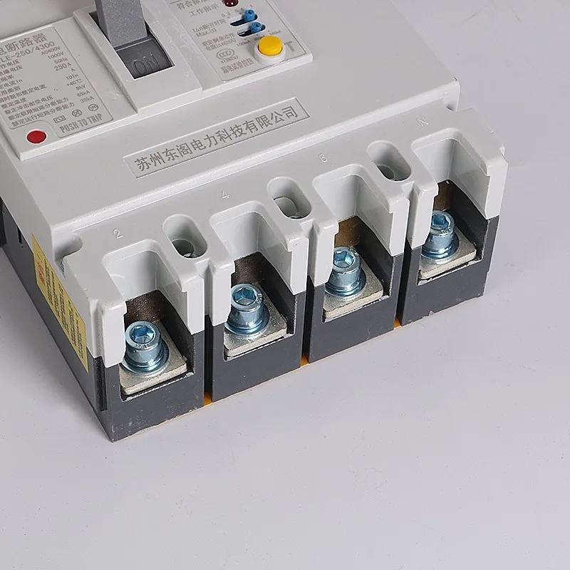 

2P 3P 4P DC Breaker 12V 24V 36V 48V 96V 120V DC Mccb Circuit Breaker 200A 250A Solar Cells Protector Car Charging Pile Isolator