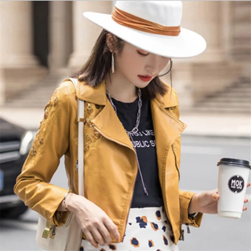 Куртка из искусственной кожи для женщин, осень 2020 года, короткая с молнией, черного цвета, панковая бомберная куртка, ложная наружная одежда весной, блейзер.