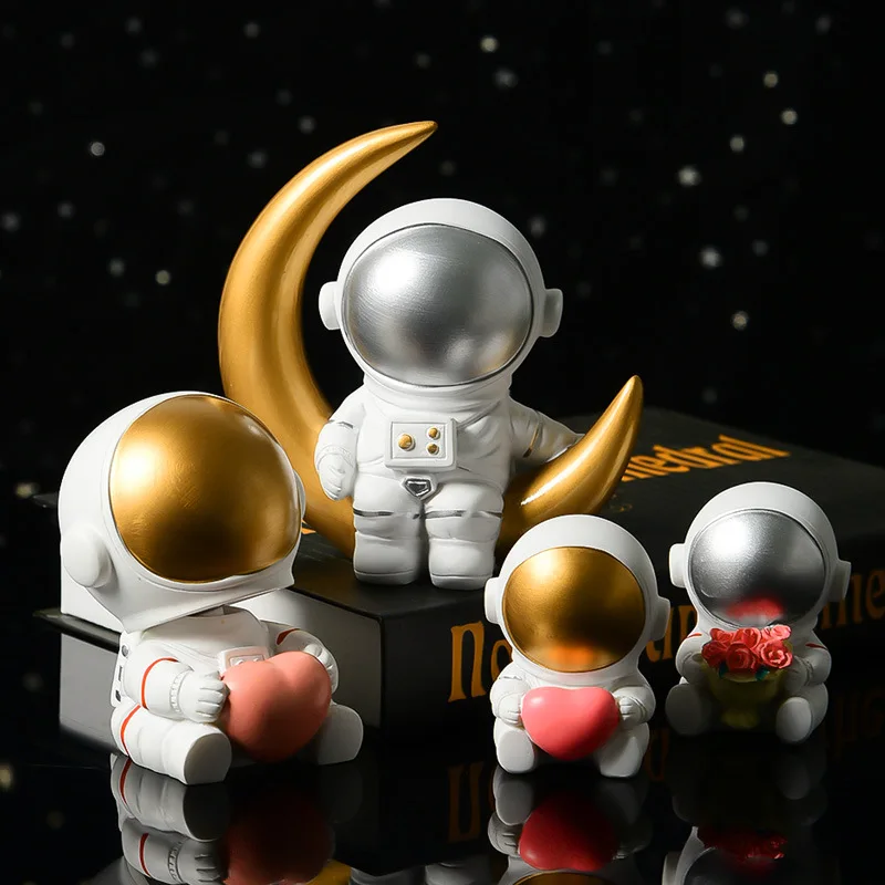 

Crafts Resin Astronaut Figurines Spaceman Moon Sculpture Miniatures Cosmonaut Statues Ornament Office Desk Birthday Gift