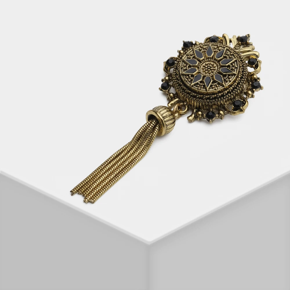

Amorita Boutique Vintage Old Metal Tassel Brooch Hollow Geo Brooch For Unisex Lady Men