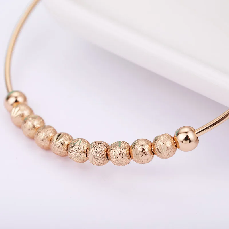 Женский металлический браслет MAIKALE регулируемый золотистого цвета с бусинами