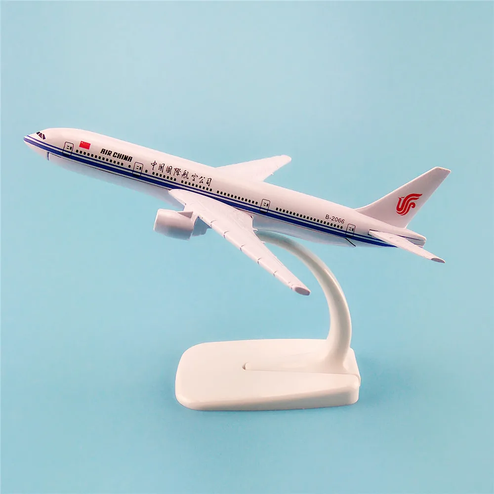 Модель самолета 16 см из металлического сплава авиакомпании China Airlines модель