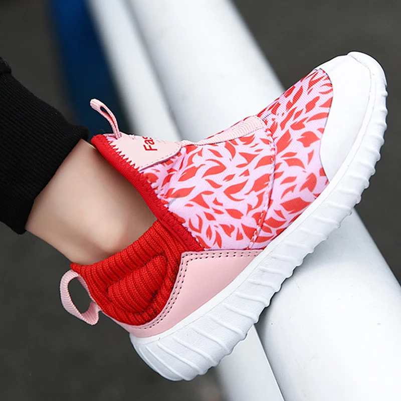

Slip On Soft Unisex Kids Sneakers Boys Running Shoes For Kids Girls Shoes Children Sports Shoes Walking Footwear